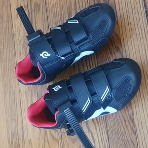 Peloton size 38 cycling shoes